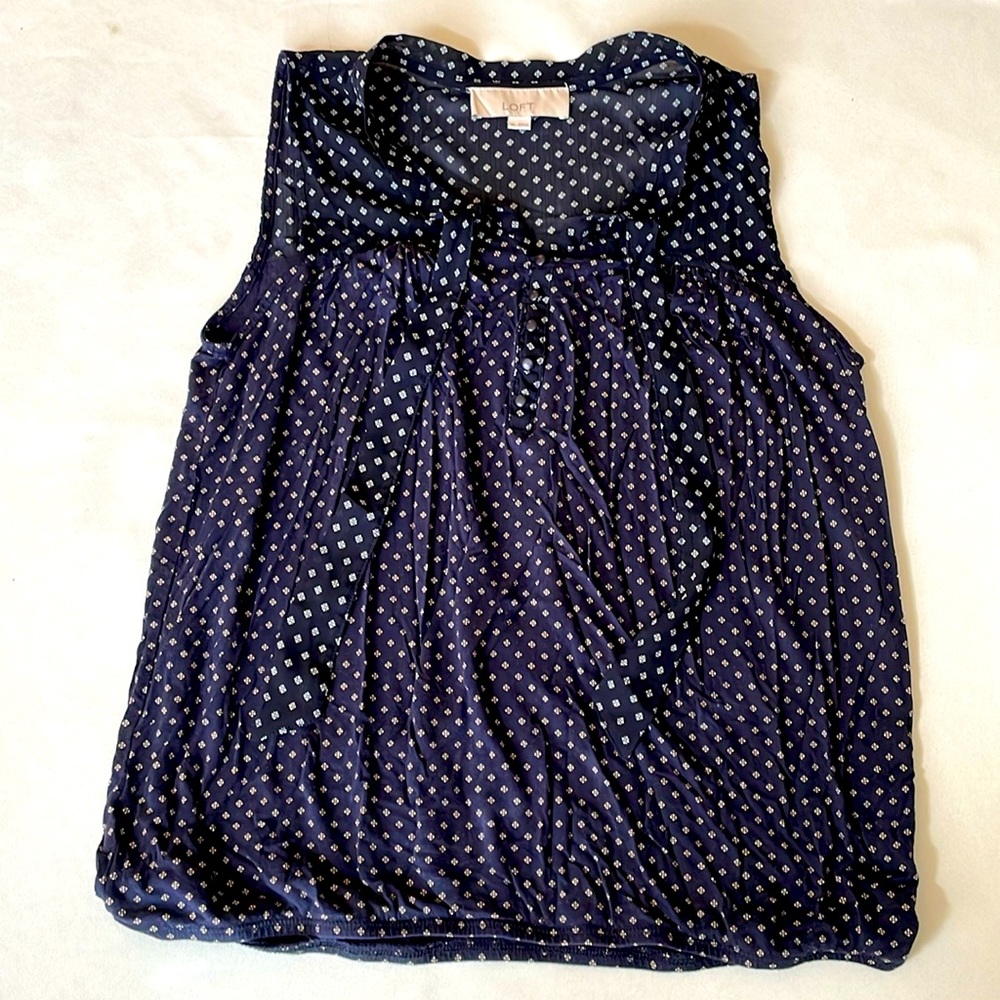 Sleeveless Blouse with Tie and Buttoned Front by Ann Taylor LOFT, Size Medium
